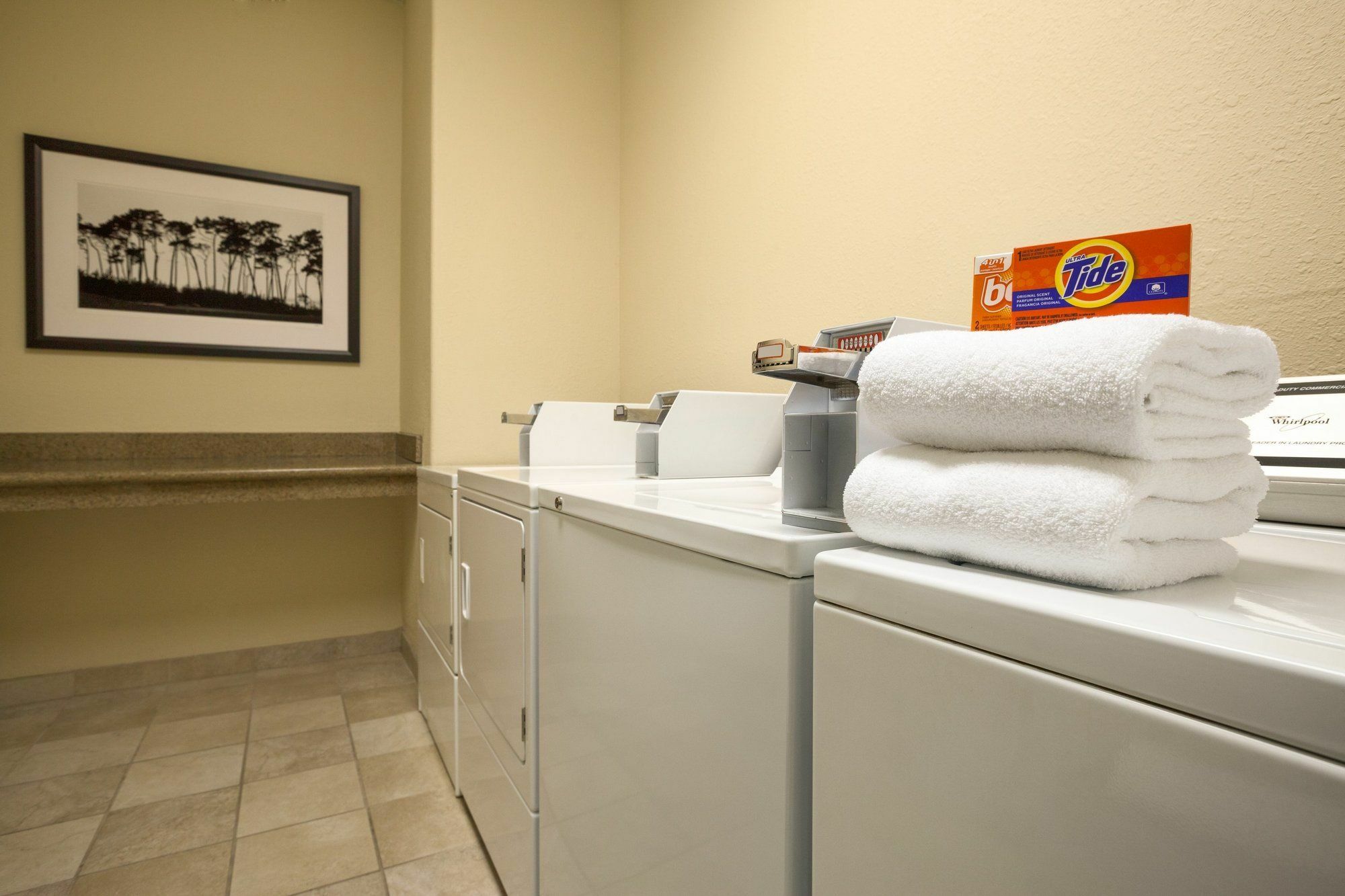 Country Inn & Suites By Radisson, Brooklyn Center, Mn Eksteriør billede